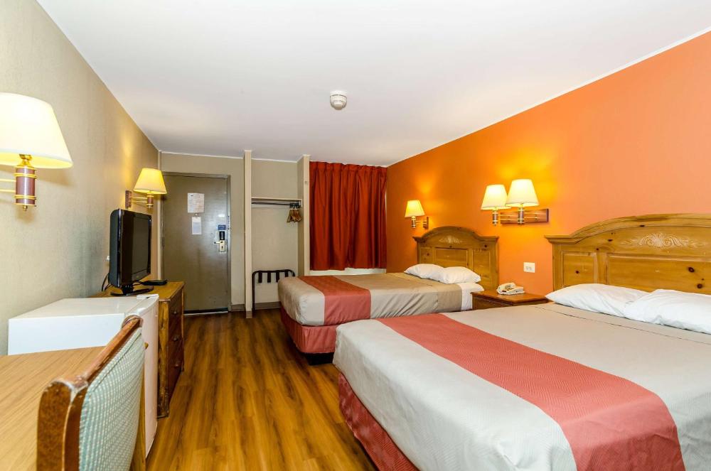 Quadruple Room - Smoking interior